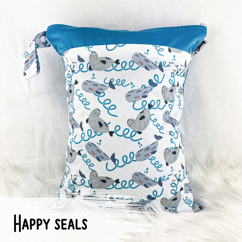 Happy Seals Travel bag